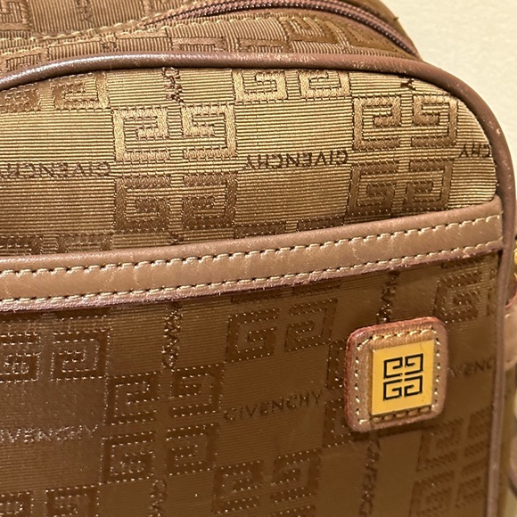 Vintage Givenchy Monogrammed Shoulderbag - Picture 2 of 9